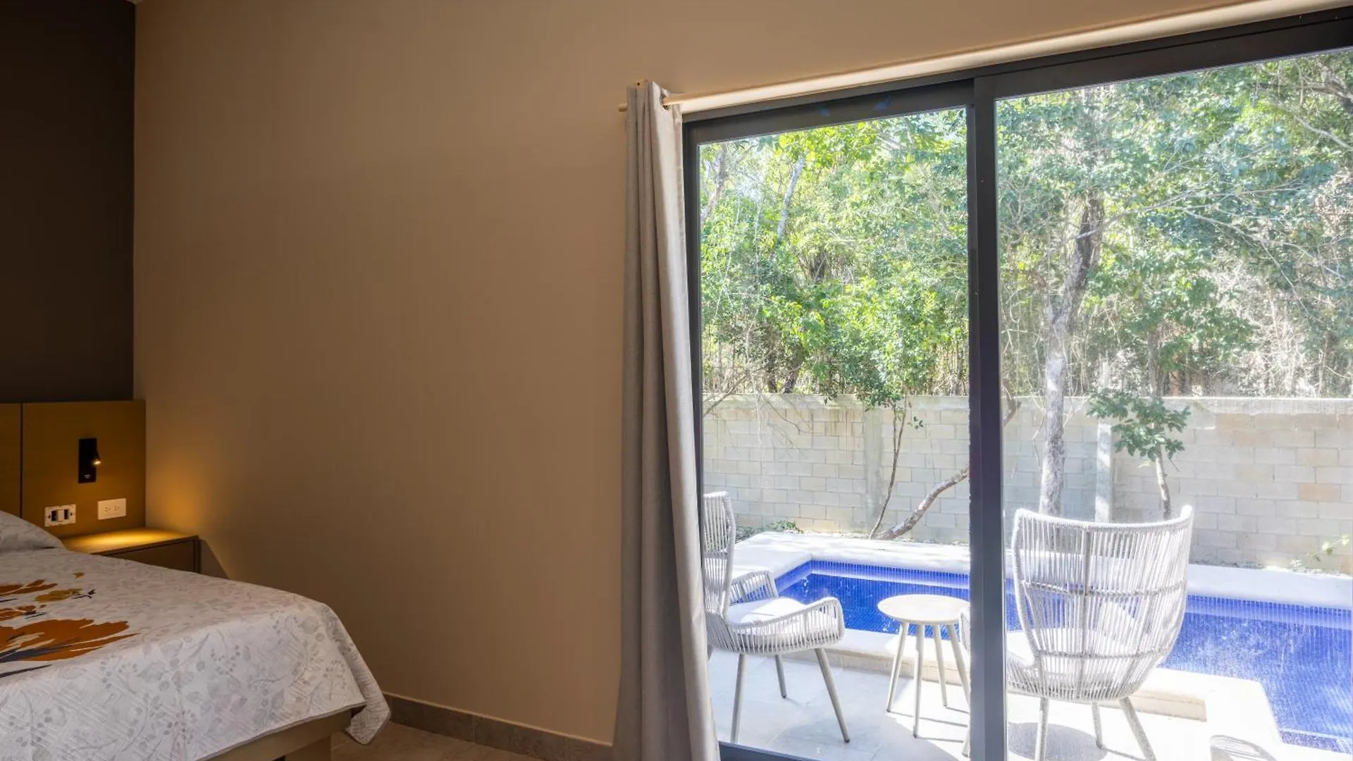Villa Kiin Ha - Luxurious 5-Br Villa With Swim-Up Pool Cozumel