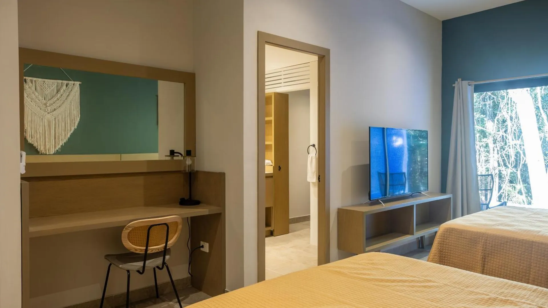 Villa Kiin Ha - Luxurious 5-Br Villa With Swim-Up Pool Cozumel